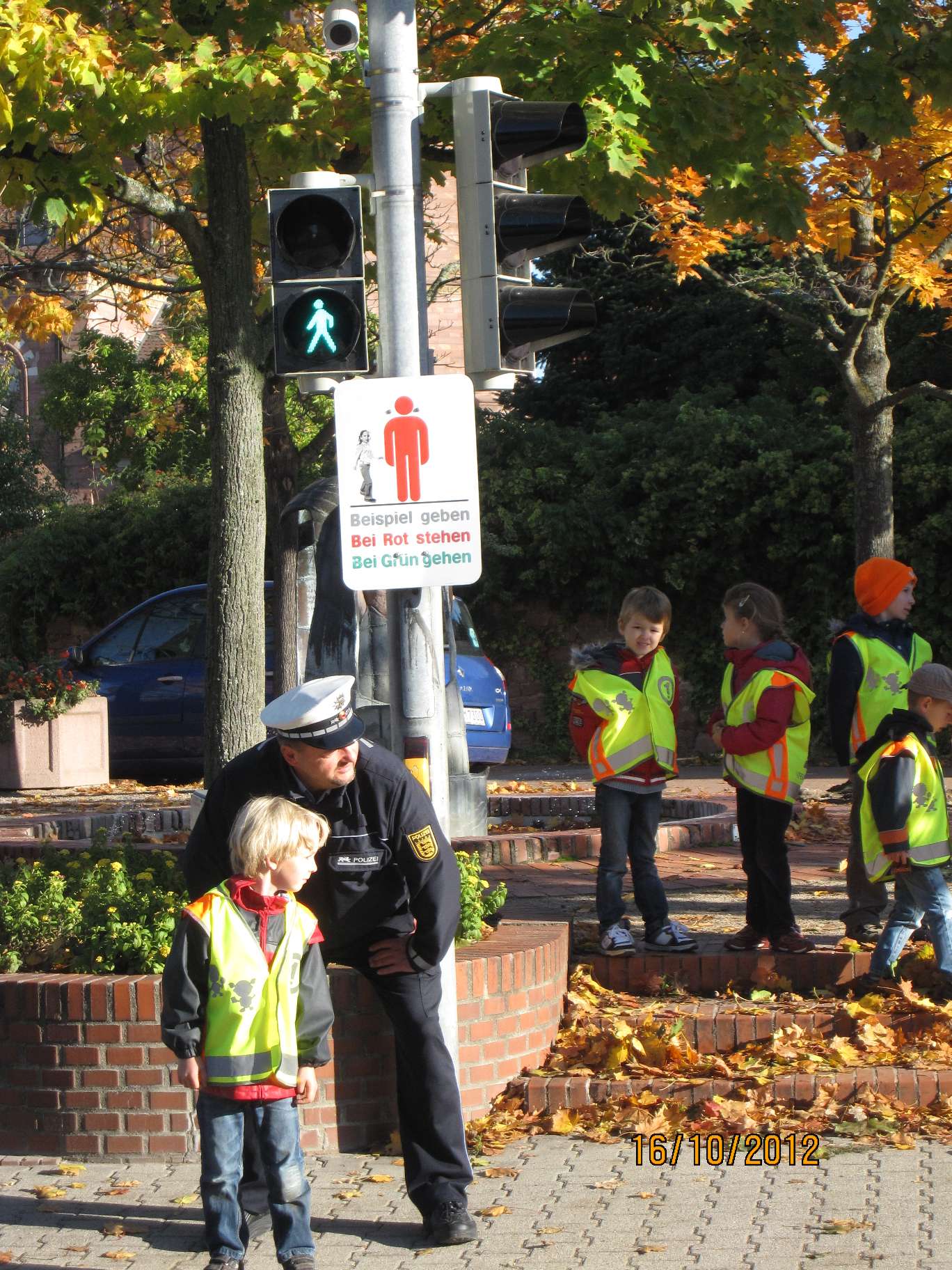 schulweg polizei okt. 12 006